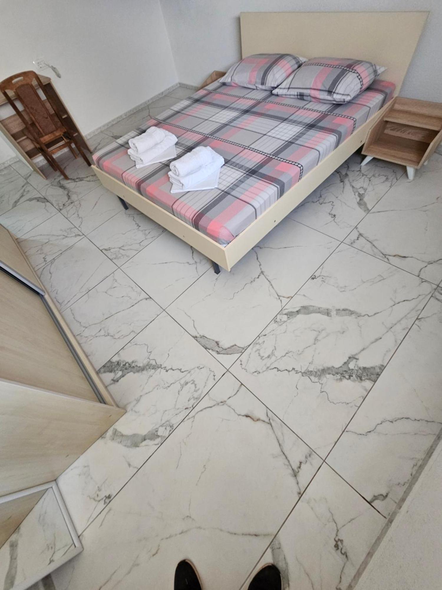 ביטולה Unique Apartmens City Center מראה חיצוני תמונה