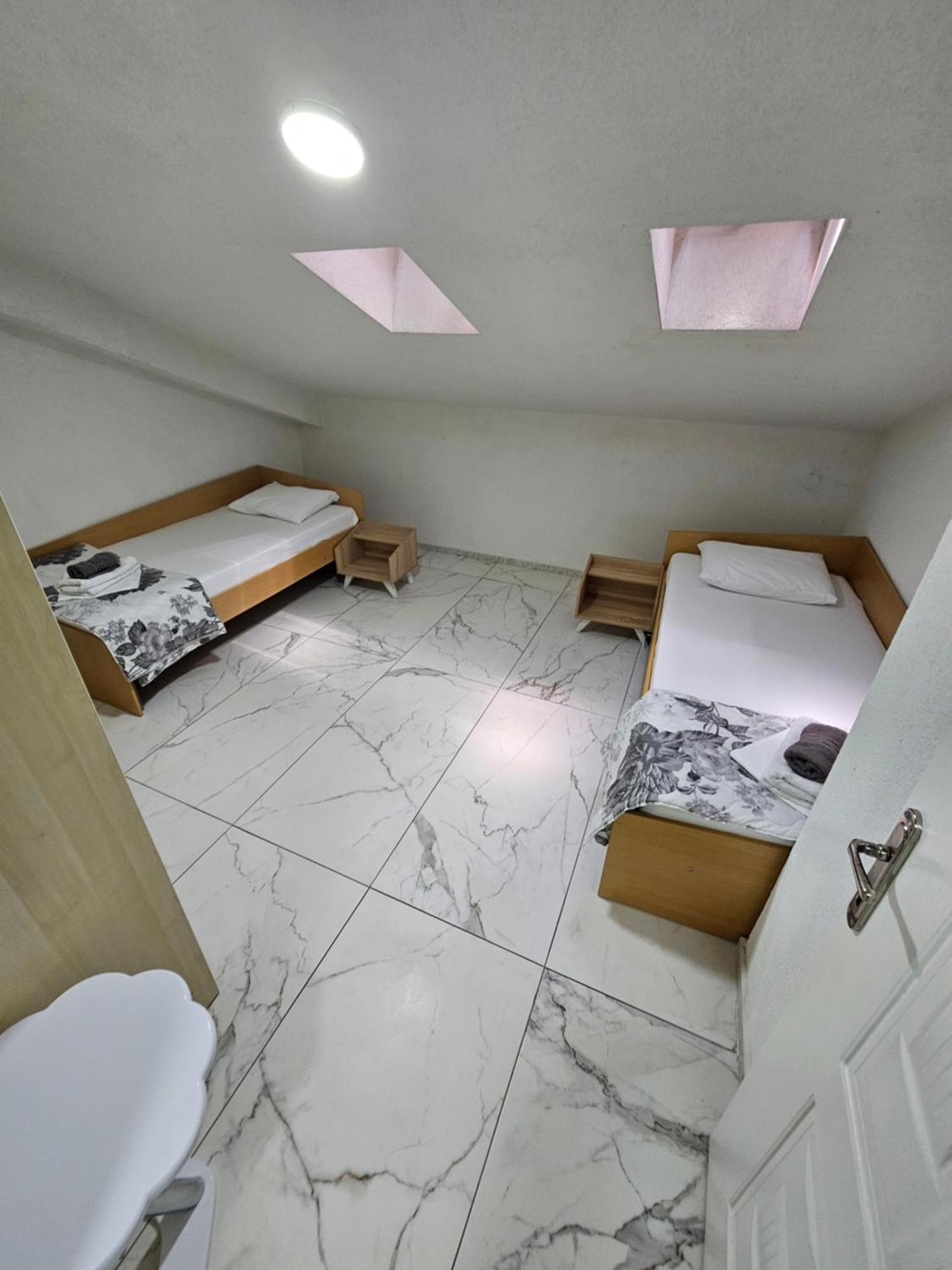 ביטולה Unique Apartmens City Center מראה חיצוני תמונה